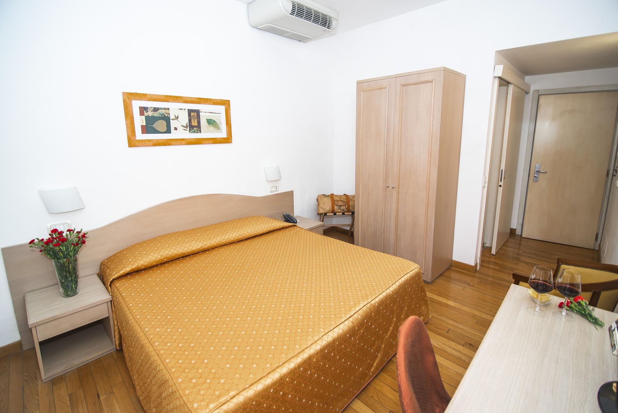 Hotel La Colonna Σιένα Εξωτερικό φωτογραφία